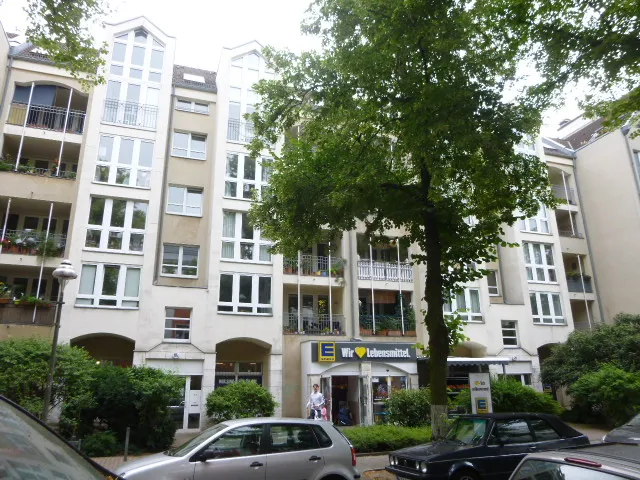 Ruhige 2 Zimmerwohnung mit Parkett und Wintergarten, nahe Grunewald! — photo 1